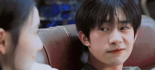 娱乐吃瓜记者拍摄,娱乐圈幕后真相，吃瓜记者现场直击